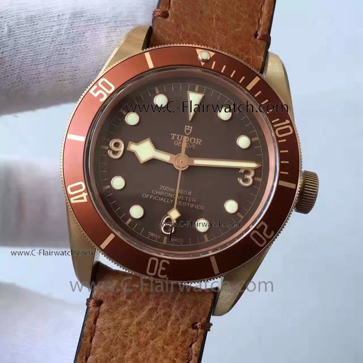 Swiss Replica Tudor Geneve Rose Gold Automatic Watch New Model